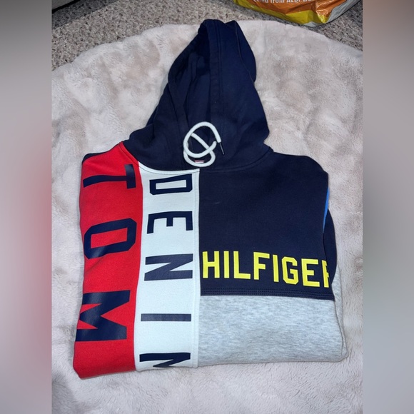 Tommy Hilfiger HoodieONE OF A KIND - Picture 2 of 5